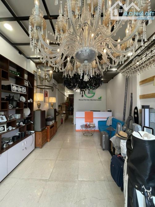 Mặt phố Nguyễn Cảnh Dị KĐT Đại Kim diện tích 56m2, 5 tầng, view đẹp vỉa hè rộng, hơn 29 tỷ