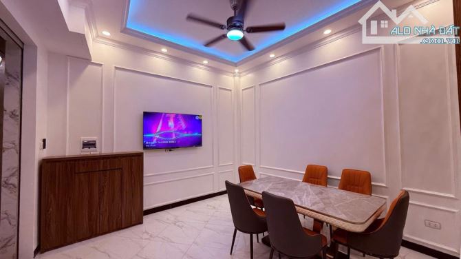 Cần bán gấp-Nhà Ba đình-Liễu Giai-Ngõ thông-Tiện ích đầy đủ-nhà đẹp ở ngay.Nhỉnh7ty