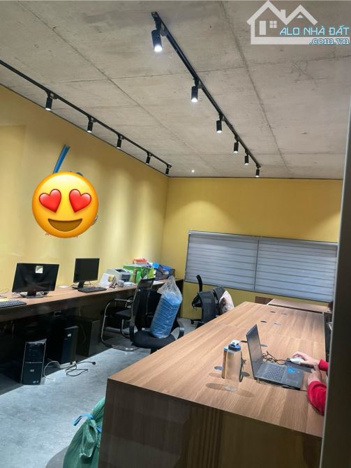 BÁN NHÀ TRẦN QUANG DIỆU - ĐỐNG ĐA - 6T THANG MÁY- LÔ GÓC - Ô TÔ VÀO NHÀ - KINH DOANH