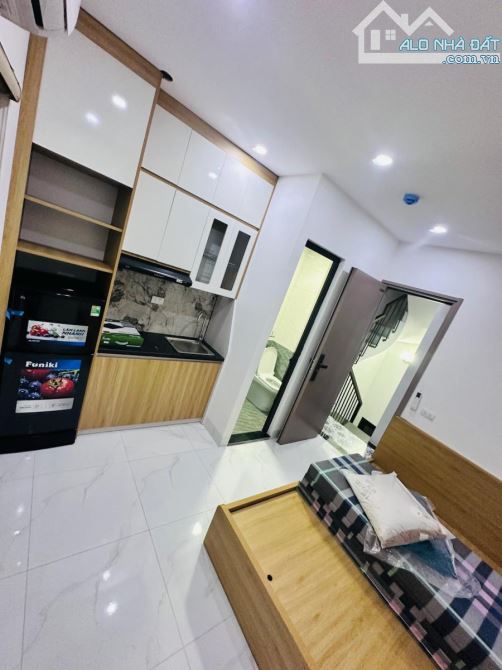 Căn CCMN trung tâm Hai Bà Trưng, thang máy xịn, 11 phòng khép kín full đồ, ngõ thông rộng