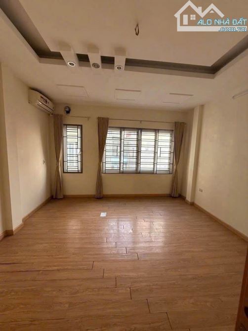 CHÍNH CHỦ BÁN NHÀ LĨNH NAM HOÀNG MAI 46M x 5 TẦNG x MT 5M GARA Ô TÔ