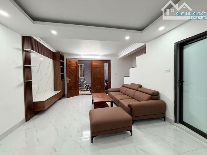 NHÀ PHAN KẾ BÍNH - BA ĐÌNH - 43/50 M - 5 TẦNG - MẶT TIỀN 5.2m - 13.9 TỶ PHAN KẾ BÍNH - B