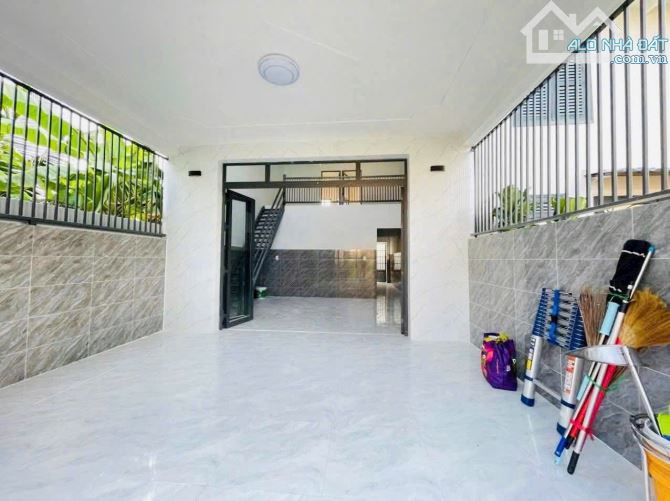 nhà c4 có gác lửng 104m2/1tỷ250 thuộc Phước Lâm-CG sổ hồng - 1