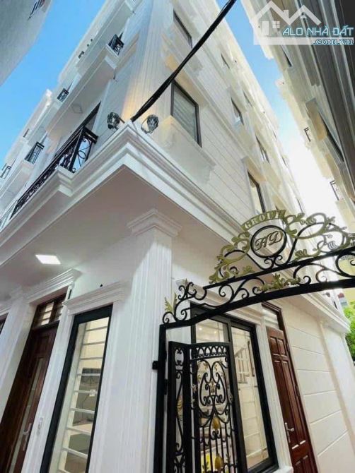Bán nhà riêng phố Linh Quang, 30m2, 4 tầng, lô góc 2 thoáng, 5,9 tỷ