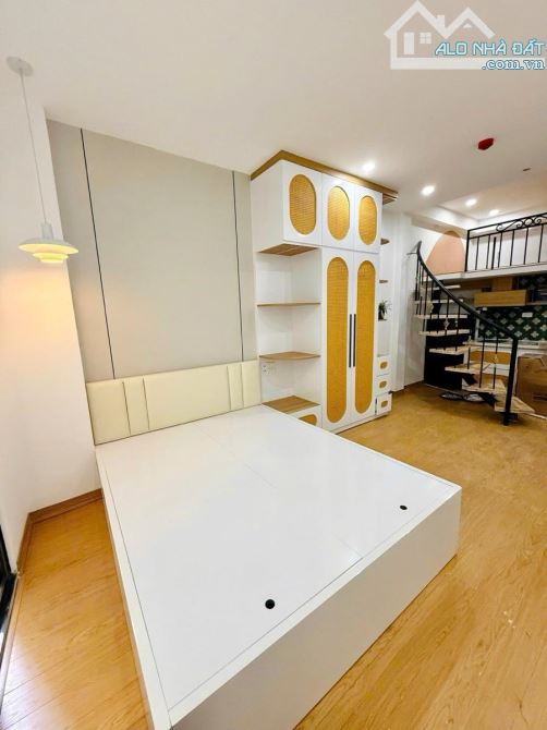 Bán nhà Nguyễn Đức Cảnh, Lương Khánh Thiện, 40m2 x 6 tầng, Dòng tiền 45tr/tháng, Giá: 12.3