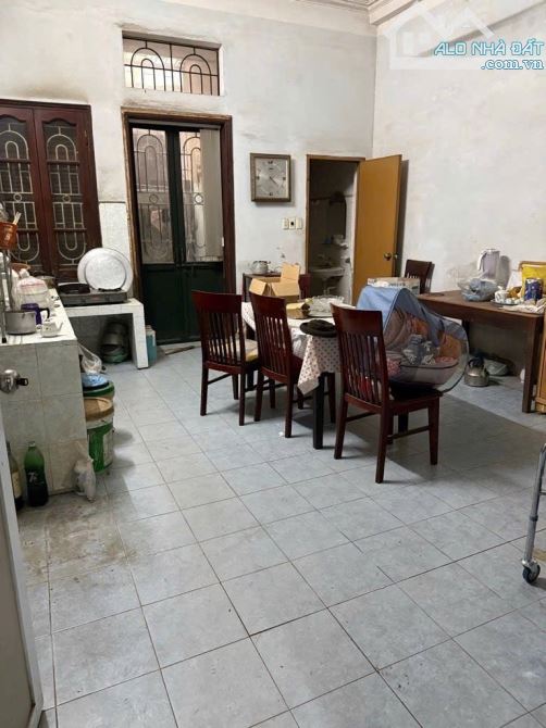 BÁN NHÀ - QUẦN NGỰA - BA ĐÌNH- 80 M - 4 TẦNG - MẶT TIỀN 4.5 M - 40 TỶ - PHÂN LÔ - Ô TÔ