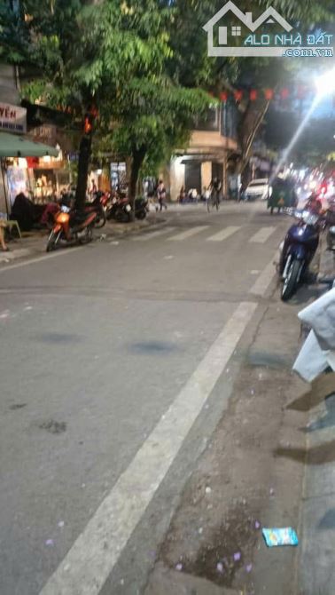 BÁN NHÀ MẶT PHỐ CỔ THUỐC BẮC, HOÀN KIẾM - DT 63M2*6 TẦNG - MT 6.35M - GIÁ 53.5 TỶ