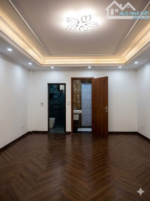 8.5 TỶ-30M2-6 TẦNG-THANG MÁY-NGÕ NÔNG GẦN PHỐ-MINH KHAI-NGUYỄN VĂN VIÊN