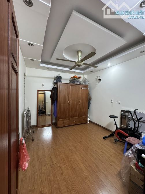 TT Đống Đa - 48m2 lô góc - MT 5.6m - 5 tầng dân xây - ôtô đỗ cửa - 20m ra phố - nhô 15 tỷ