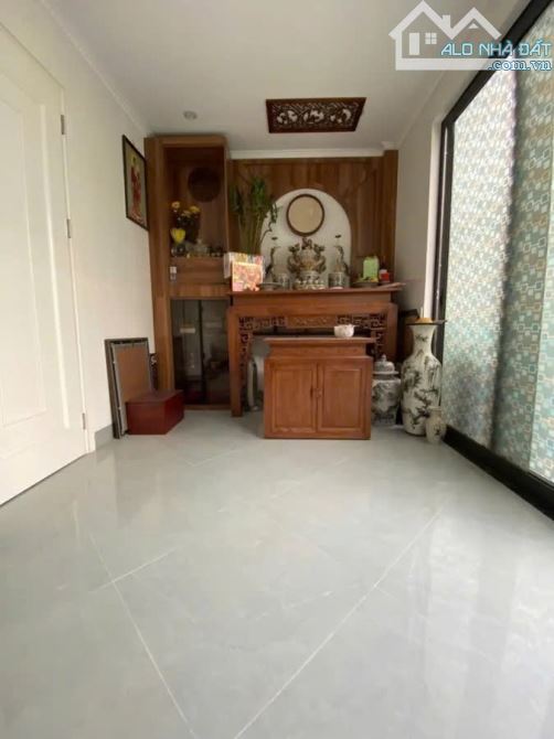 Bán Nhà đẹp về ở ngay Yên Hoà, cách oto 20m, 30m, 5 tầng, giá 9,8 tỷ