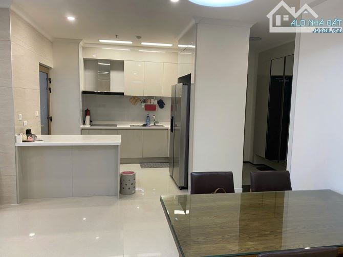 CHỦ NƯỚC NGOÀI VỀ NƯỚC CẦN BÁN CĂN CHUNG CƯ STARLAKE 3PN GIÁ RẺ