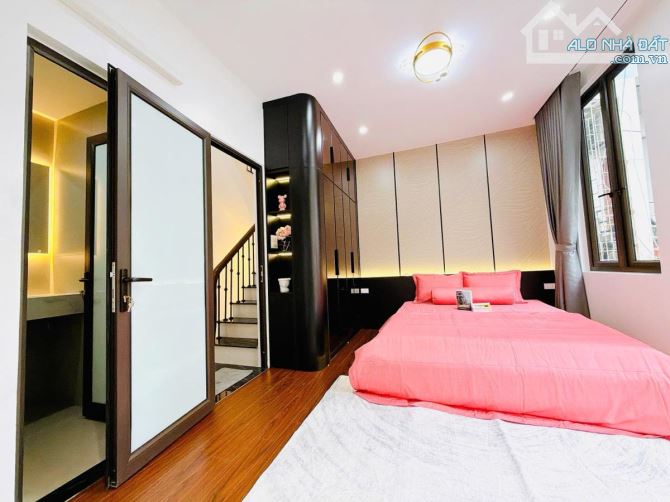 Bán nhà đẹp Minh Khai , Hai Bà Trưng. 28m 4 tầng , MT 4,8m , Vuông đẹp , giá 6 tỷ