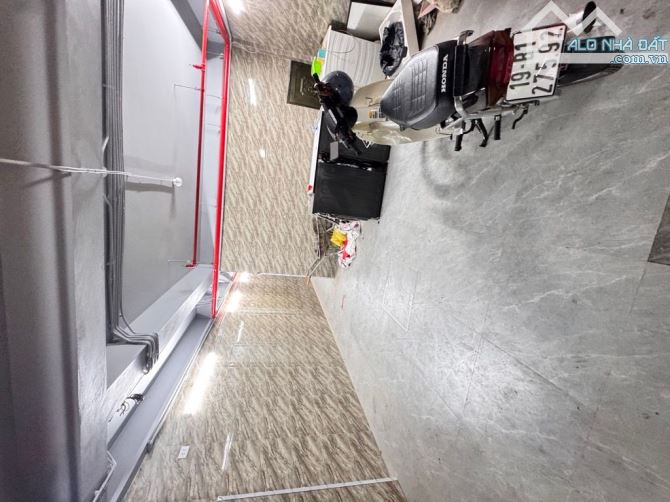 BÁN TÒA NHÀ PHỐ KHÂM THIÊN: 8 tầng thang máy - 131m2- 41 tỷ 500