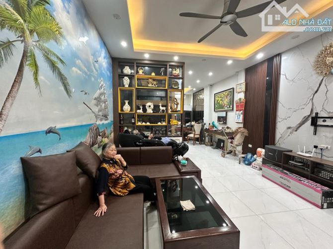 CHỦ GẤP BÁN! PHÂN LÔ YÊN LẠC 55M - THANG MÁY - CĂN GÓC - GIÁ CỰC NGON - ĐẦU TƯ LÀ THẮNG