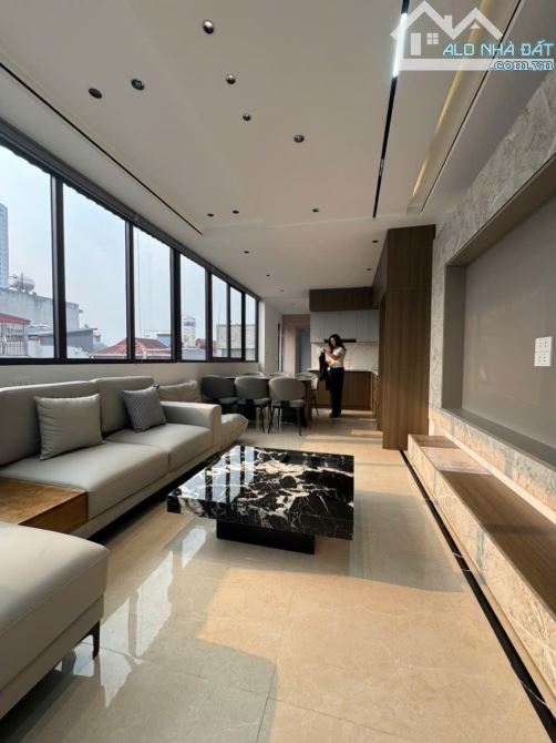 Nhà Hoàng Liệt-45m2 x5T,ngõ oto tránh,xây mới,thang máy, nhỉnh 13 tỷ