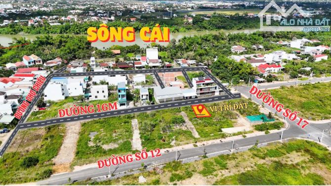 Bán lô đất sát KĐT Phú Ân Nam 2 - Diên An  * Diện tích 80,5m2 ngang 6m45 * Đường trước đất - 3