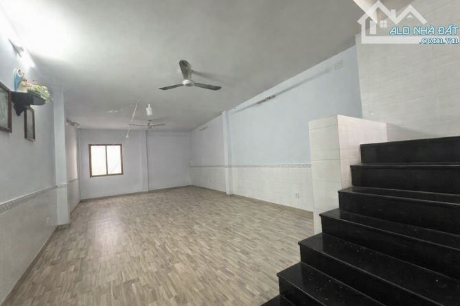 Bán Gấp Nhà 4 Tầng Diện Tích 110m2 Mặt Tiền Kinh Doanh  Hiệp Thành 35 P Hiệp Thành Q12 - 4