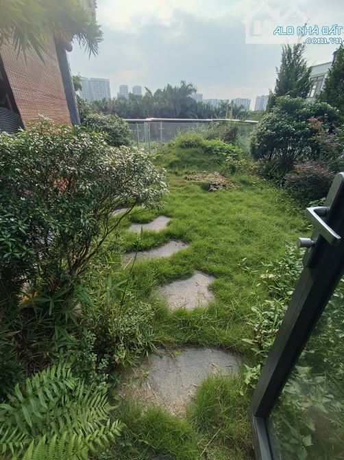 Biệt thự villa 415m² Vĩnh Hoàng – Vĩnh Hưng, có bể bơi, giá tốt cho nhà đầu tư.