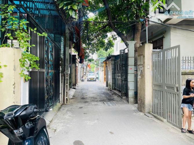 Toà CCMN 20P Khương Trung, oto đỗ cửa, sát phố, DT 1.2 tỷ/năm, thang máy, PCCC, 88m*7T