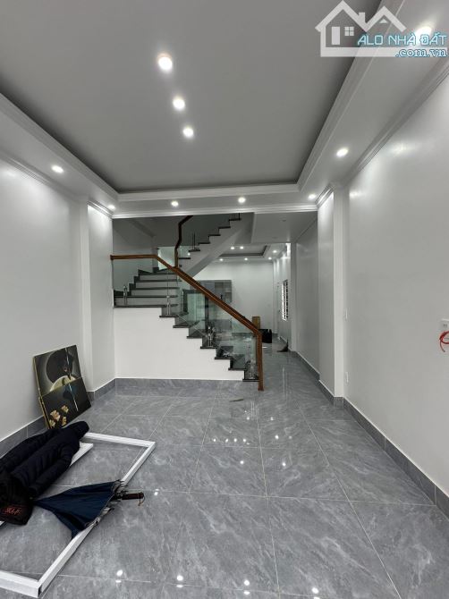 BÁN NHÀ 3 TẦNG ĐỘC LẬP – TUYẾN 2 QUỲNH CƯ, HÙNG VƯƠNG Diện tích gần 48m² chỉ 2,65 tỷ - 4