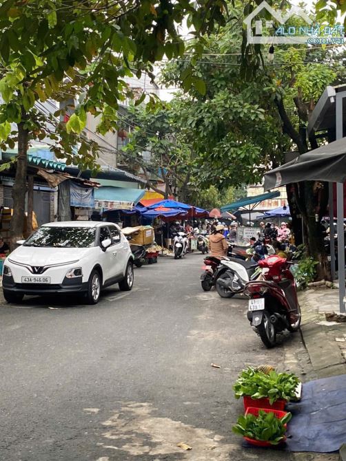 Bán đất đường Đào Doãn Địch, Phường Hòa Minh, Gần bến xe 110m2 - 1