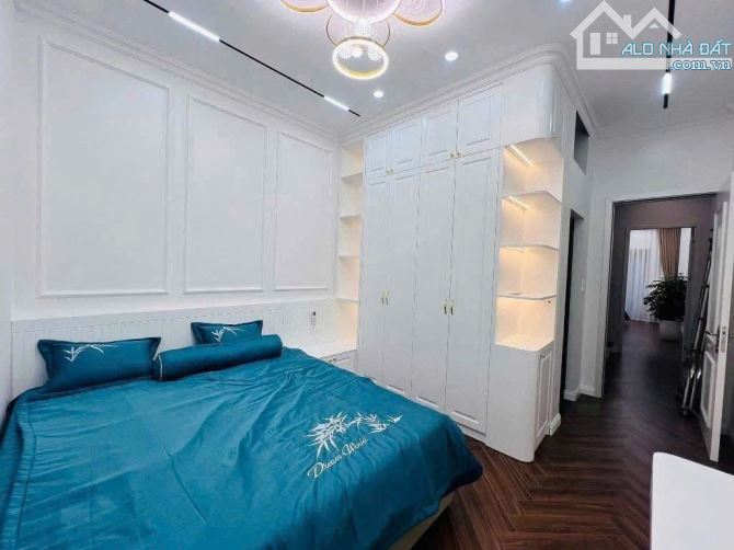 PHÂN LÔ VIP - PHỐ HOÀNG QUỐC VIỆT-60M2-NHỈNH 2X TỶ.