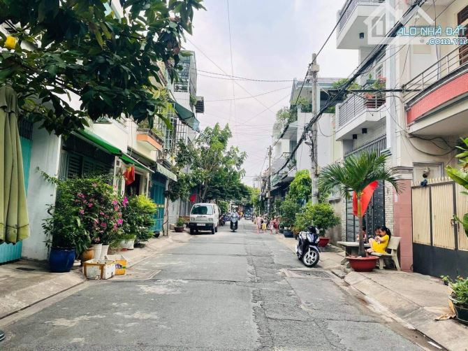 F6. Nhà 1/ Thoại Ngọc Hầu - HXH 8m - 4 x 16,5 - 2 tầng giá 7,3 tỷ thương lượng