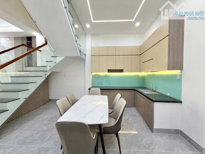 Bán nhà đường Hoàng Minh Chánh P. Hoá An cũ Biên Hoà. 5,6x18 nở hậu. Giá 4 tỷ 979tr - 2