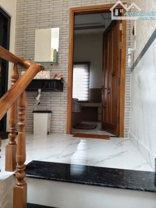 Bán nhà 2 lầu  Phường Tân Hiệp . SHR thổ cư hoàn công , cách Go Tân Hiệp 1km . - 5