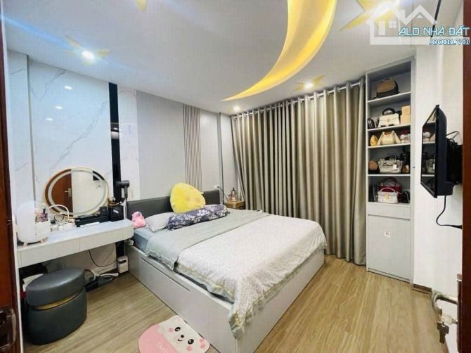 SIÊU PHẨM XUÂN THỦY - CẦU GIẤY 50M2 NHÀ 5 TẦNG 2 MẶT THOÁNG NGÕ Ô TÔ CHỈ 13 TỈ