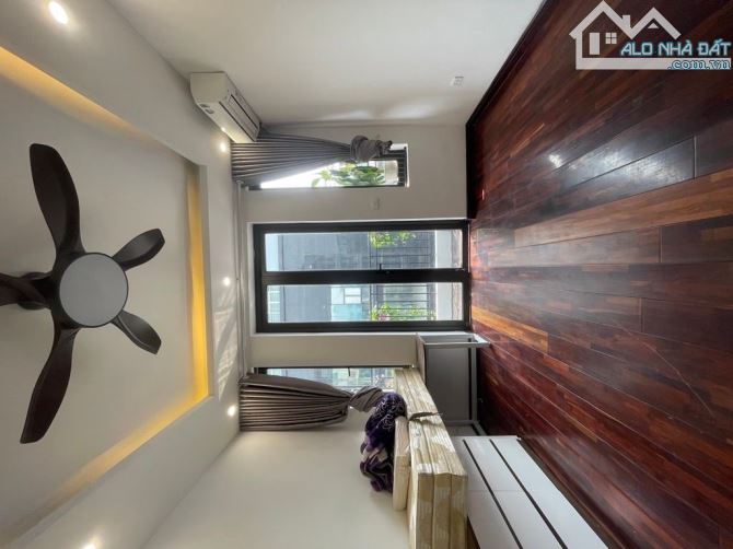 HOÀNG HOA THÁM - TÂY HỒ - 30M - 7 TẦNG - MẶT TIỀN 3,5 M - GIÁ 11,2 TỶ SỔ ĐỎ CHÍNH CHỦ