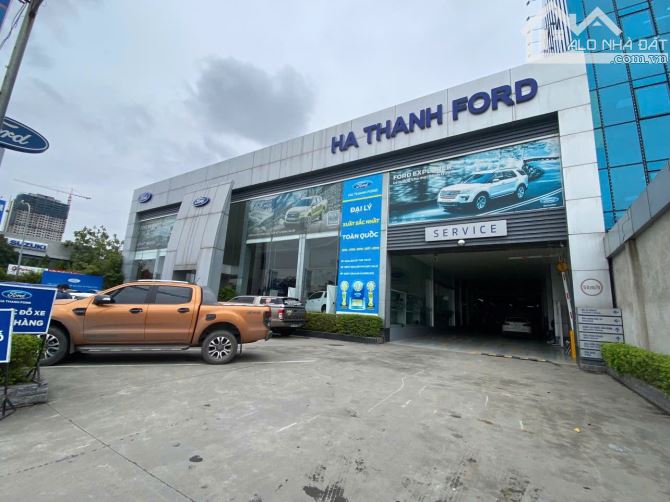 CHUYỂN NHƯỢNG CỤM CN HÀ NỘI - 6833M2 - GỒM NGÂN HÀNG VÀ SHOWROOM OTO THIÊ ~600TR/T
