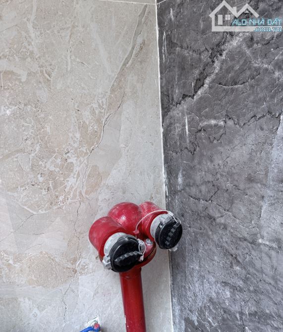 HIẾM BA ĐÌNH – TÒA CĂN HỘ CHO THUÊ VĨNH PHÚC – 15 PHÒNG – 6 TẦNG THANG MÁY