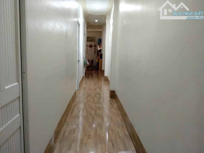 Nhà mặt tiền Sơn Thông đoạn sát bên 3b - 4