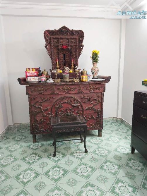 LẠC LONG QUÂN - TÂY HỒ - 50 M- 4 TẦNG - MẶT TIỀN 4.6M - 15.5 TỶ SỔ ĐỎ CHÍNH CHỦ