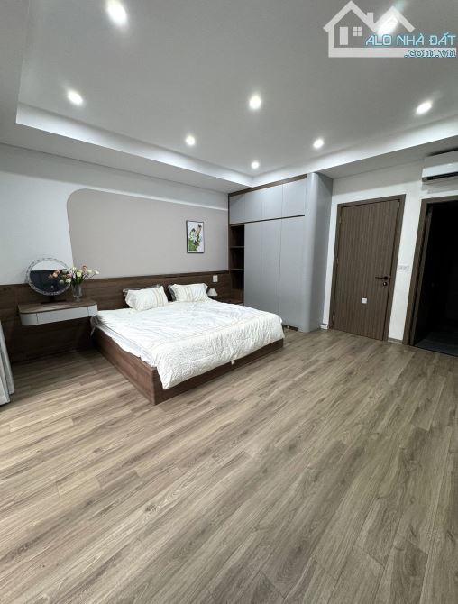 Cạnh Thọ Lão-Lô góc 3 thoáng,thang máy vi vu-40m2-12 tỷ 259 - 2