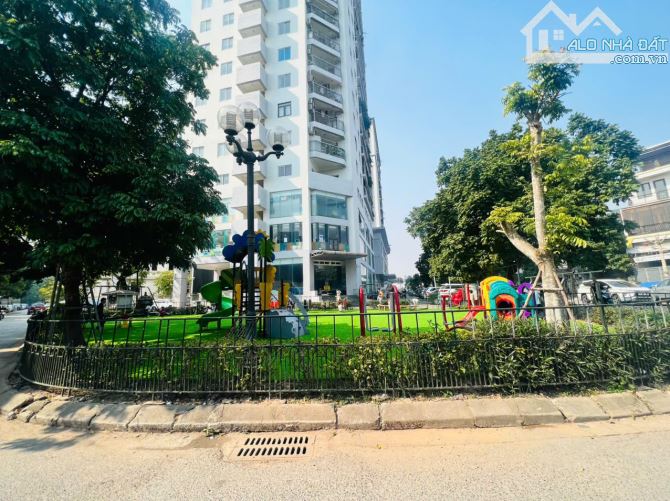 Siêu phẩm Võ Chí Công - 60m2x5T Thang máy - 3 mặt thoáng - Ngõ nông sát phố,8 phòng cho th