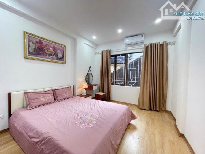 Giá hời 5,85 tỷ tập thể Trần Khánh Dư, Hoàn Kiếm, lô góc, 150m2 3pn 2wc ở luôn