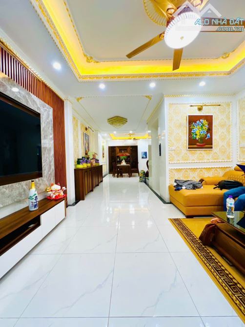 Siêu phẩm Võ Chí Công - 60m2x5T Thang máy - 3 mặt thoáng - Ngõ nông sát phố,8 phòng cho th