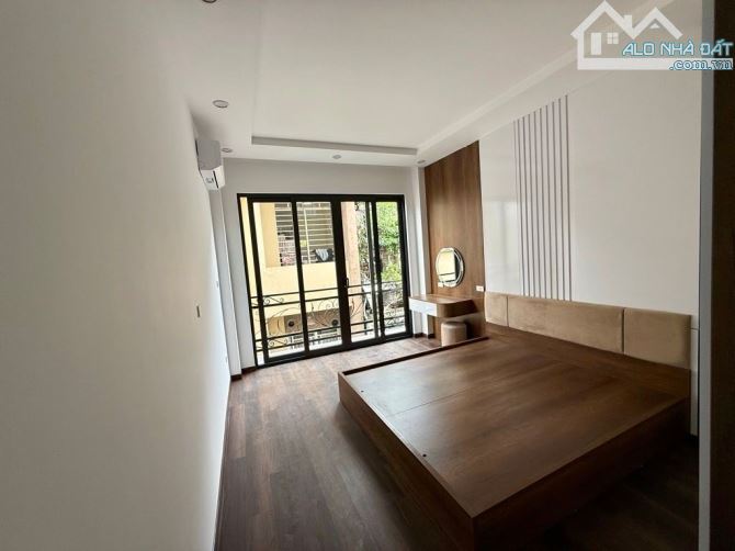 NHÀ ĐẸP - HOÀNG HOA THÁM - BA ĐÌNH - 36M - 5 TẦNG - MẶT TIỀN 3.5M - 10.9 TỶ