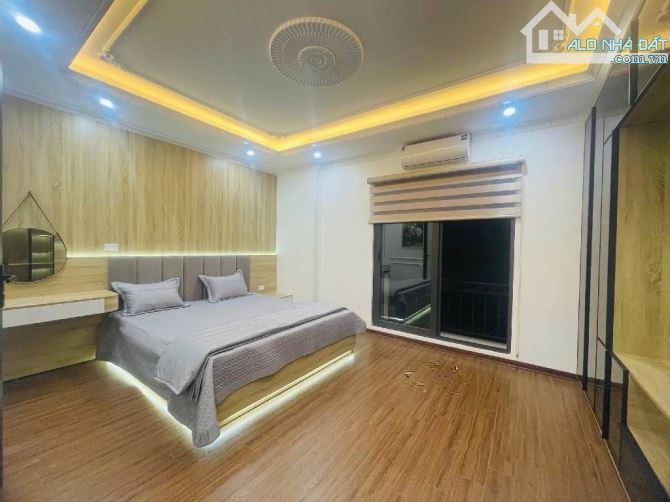 NHÀ ĐẸP - VÕ CHÍ CÔNG - CẦU GIẤY - 61/65 M - 6 TẦNG - MẶT TIỀN 5.6M- 16,8 TỶ