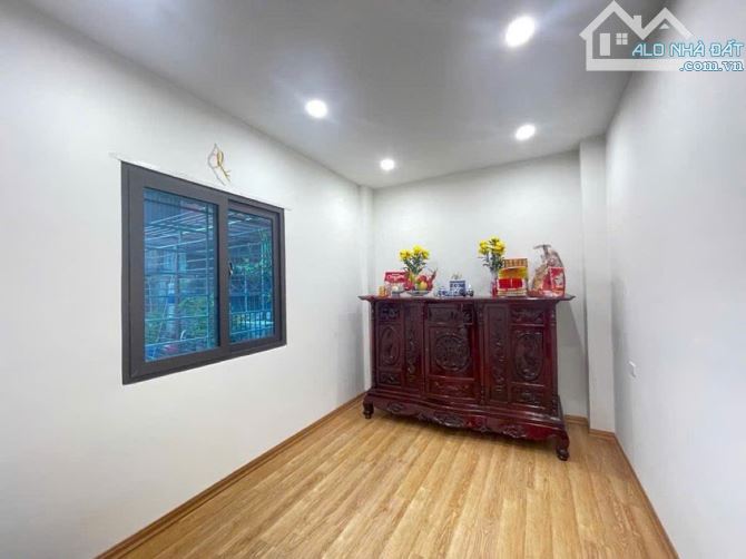 Giá hời 5,85 tỷ tập thể Trần Khánh Dư, Hoàn Kiếm, lô góc, 150m2 3pn 2wc ở luôn