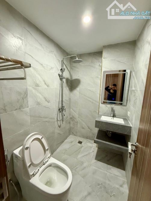 NHÀ ĐẸP - HOÀNG HOA THÁM - BA ĐÌNH - 36M - 5 TẦNG - MẶT TIỀN 3.5M - 10.9 TỶ