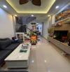 Bán nhà Quận 8 hẻm 6m sát quận 5. DT: 61m2, 3PN. Giá: 9 tỷ 7