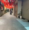 BÁN ĐẤT TẶNG NHÀ GẦN PHỐ NGỌC LÂM LONG BIÊN DT 45M2 MT 3.8M CHỈ 10 TỶ XÂY TOÀ 6,7 TẦNG ĐẸP
