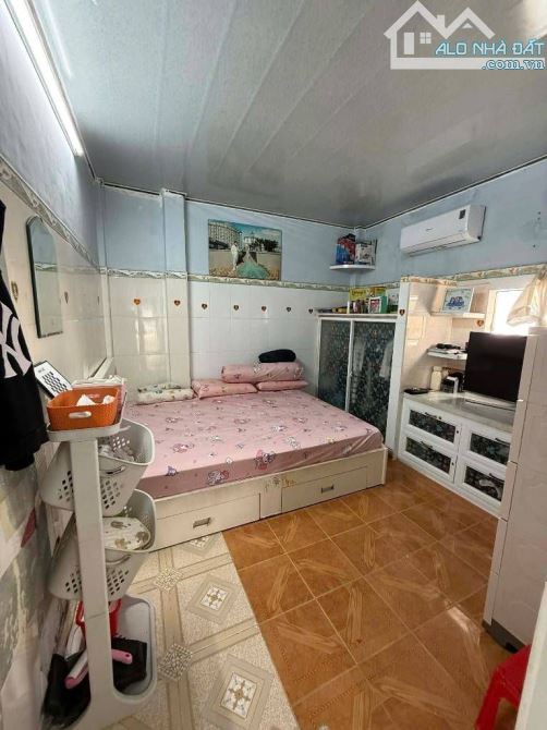 HXH SÁT CHỢ XÓM CỦI (PP) Q.8 TP.HỒ CHÍ MINH - 120 M2 - 3 TẦNG - 10.6 TỶ - 1