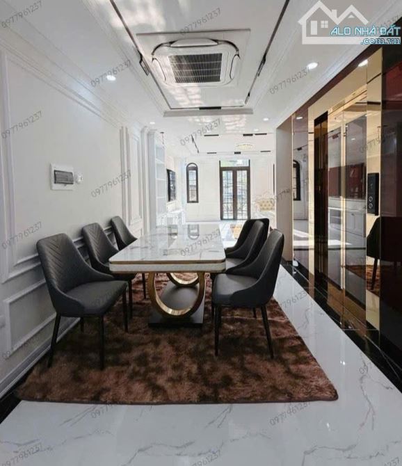 BÁN NHÀ CẦU GIẤY 55m2 × 6T THANG MÁY + 2 THOÁNG + GARA Ô TÔ + 2 Ô TÔ TRÁNH