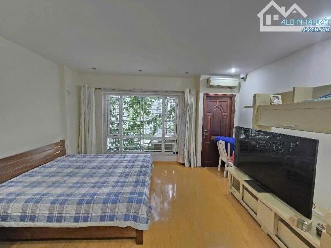 BÁN NHÀ LẠC LONG QUÂN 42m2 × 5T × MT 5m. NGÕ Ô TÔ TRÁNH - GARA Ô TÔ 7 CHỖ