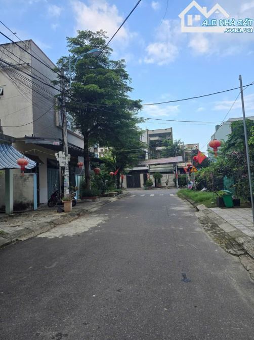 -   Chính chủ bán  lô đât  đường Bàu Gia Thượng 3, Cẩm Lệ. DT 100M2 – Giá 5 TỶ TL.