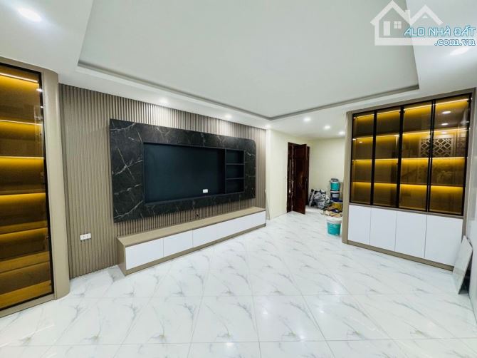 BÁN NHÀ TT BA ĐÌNH 15M RA MẶT PHỐ THANG MÁY FULL NỘI THẤT DÂN XÂY CHẮC CHẮN TIỆN ÍCH FULL